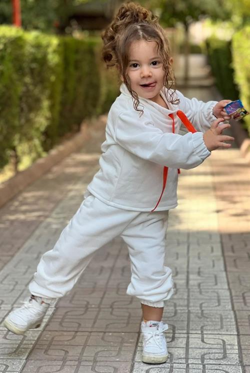 بدلة بناتي رياضية بتفاصيل وشاح - برتقالي